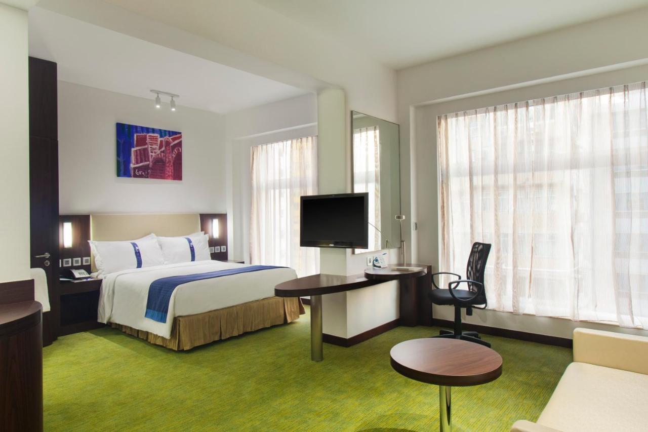 Holiday Inn Express Hong Kong Soho, An Ihg Hotel Екстер'єр фото